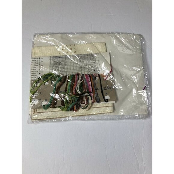 Creative Circle Primerose Patch Bunny Cross Stitch - Picture 5 of 5